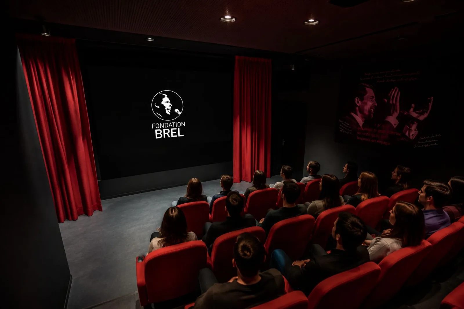 Une séance dans la salle du Ciné Brel